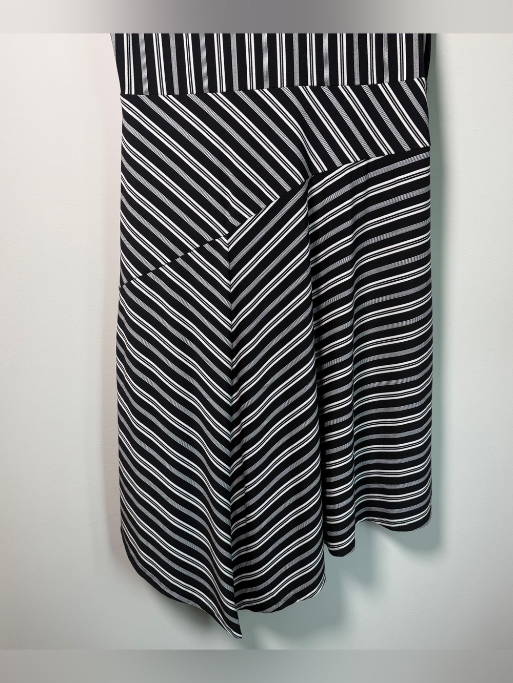 Banana Republic Black White Mixed Stripe Mod Fit Flare Midi Dress | Size L - Picture 2 of 10